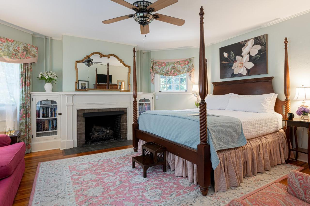 Pinecrest Bed & Breakfast Asheville Exterior foto